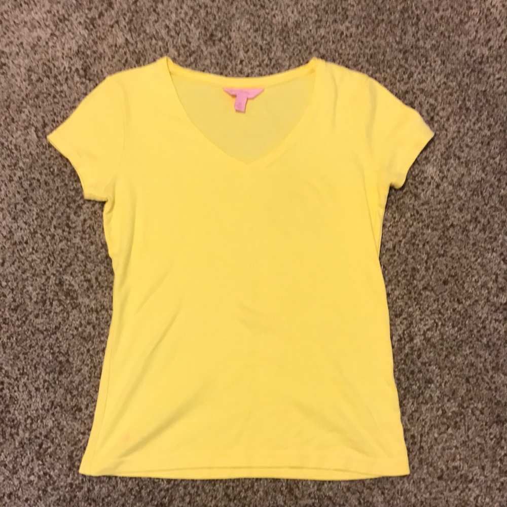 5/ $25 ‼️ Lilly Pulitzer Tee